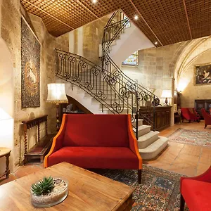 hotel-des-augustins.fr-provencehotel.com/